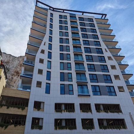 גיברלטר Modern Apartment With Spa And Pool מראה חיצוני תמונה