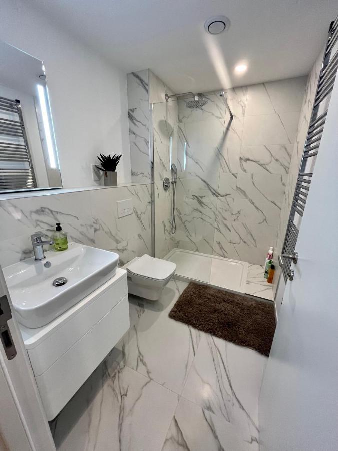 גיברלטר Modern Apartment With Spa And Pool מראה חיצוני תמונה
